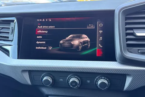 DG22ZRY Audi A1 Black Edition 30 TFSI  110 PS 6-speed Thumbnail #31