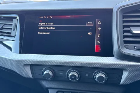 DG22ZRY Audi A1 Black Edition 30 TFSI  110 PS 6-speed Thumbnail #32