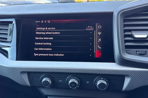 DG22ZRY Audi A1 Black Edition 30 TFSI  110 PS 6-speed Thumbnail #35