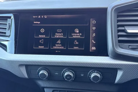 DG22ZRY Audi A1 Black Edition 30 TFSI  110 PS 6-speed Thumbnail #36