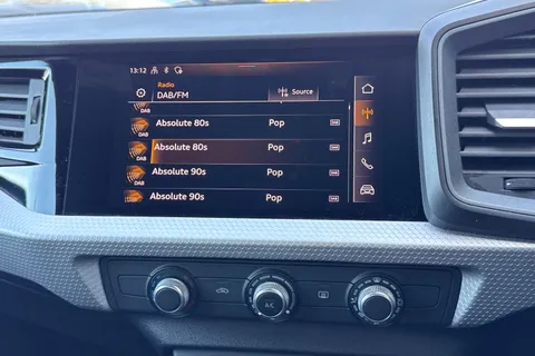 DG22ZRY Audi A1 Black Edition 30 TFSI  110 PS 6-speed Thumbnail #39