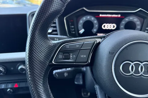 DG22ZRY Audi A1 Black Edition 30 TFSI  110 PS 6-speed Thumbnail #50