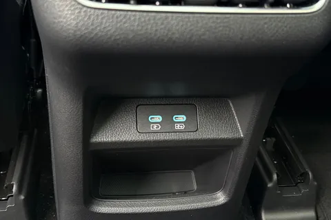 LF25YYH BYD Seal U 1.5 18.3kWh Boost CVT Auto Euro 6 (s/s) 5dr Thumbnail #38