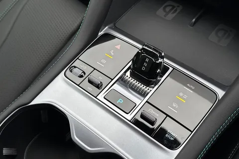 LF25YYH BYD Seal U 1.5 18.3kWh Boost CVT Auto Euro 6 (s/s) 5dr Thumbnail #59