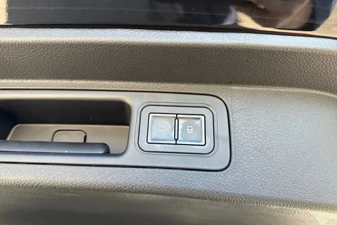 LF25MZA BYD Seal U 1.5 18.3kWh Design CVT Auto AWD Euro 6 (s/s) 5dr Thumbnail #30