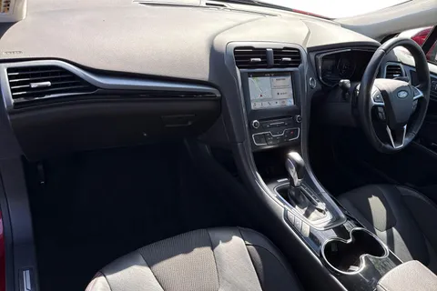 EO67WGC Ford Mondeo 2.0T EcoBoost ST-Line X Auto Euro 6 (s/s) 5dr Thumbnail #15