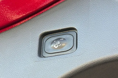 EO67WGC Ford Mondeo 2.0T EcoBoost ST-Line X Auto Euro 6 (s/s) 5dr Thumbnail #33