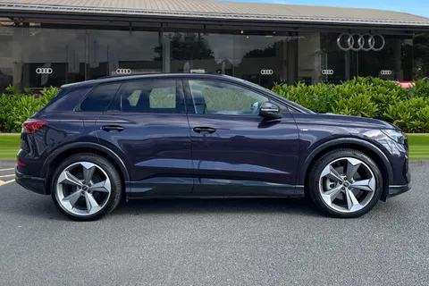 PX75UOK Audi Q4 e-tron Q4 Black Edition 40 e-tron 150,00 kW Thumbnail #4