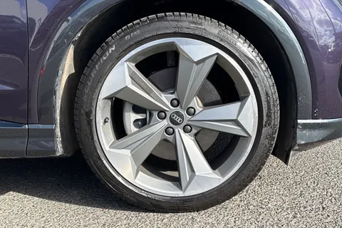 PX75UOK Audi Q4 e-tron Q4 Black Edition 40 e-tron 150,00 kW Thumbnail #10