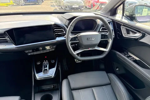 PX75UOK Audi Q4 e-tron Q4 Black Edition 40 e-tron 150,00 kW Thumbnail #18