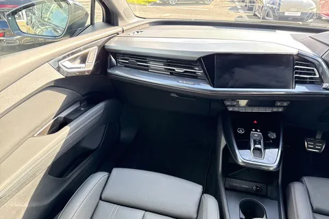 PX75UOK Audi Q4 e-tron Q4 Black Edition 40 e-tron 150,00 kW Thumbnail #20