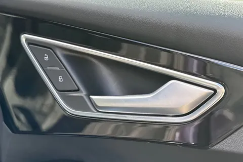 PX75UOK Audi Q4 e-tron Q4 Black Edition 40 e-tron 150,00 kW Thumbnail #21