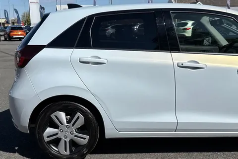 MV21YSH Honda Jazz 1.5 h i-MMD EX eCVT Euro 6 (s/s) 5dr Thumbnail #30