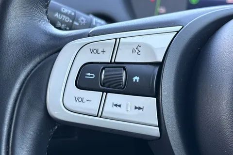 MV21YSH Honda Jazz 1.5 h i-MMD EX eCVT Euro 6 (s/s) 5dr Thumbnail #37