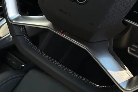 PX75UOK Audi Q4 e-tron Q4 Black Edition 40 e-tron 150,00 kW Thumbnail #41
