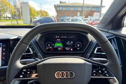 PX75UOK Audi Q4 e-tron Q4 Black Edition 40 e-tron 150,00 kW Thumbnail #46