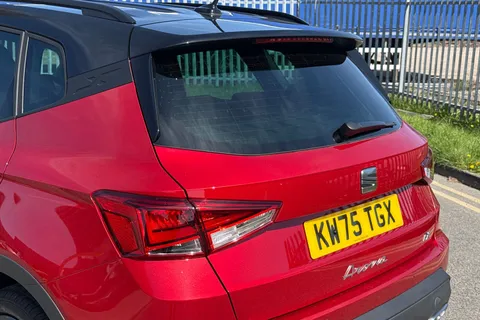 KW75TGX SEAT Arona 1.0 TSI FR Black Edition DSG Euro 6 (s/s) 5dr Thumbnail #9