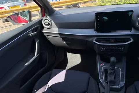 KW75TGX SEAT Arona 1.0 TSI FR Black Edition DSG Euro 6 (s/s) 5dr Thumbnail #21