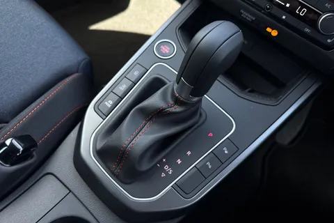 KW75TGX SEAT Arona 1.0 TSI FR Black Edition DSG Euro 6 (s/s) 5dr Thumbnail #24