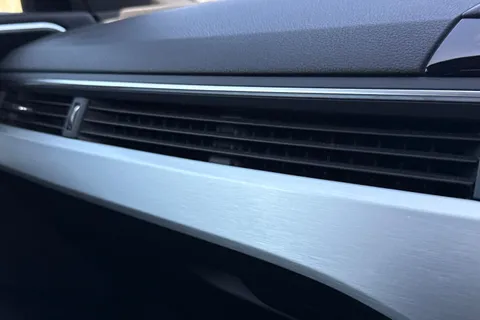 SP70UEC Audi A4 S line 35 TDI  163 PS S tronic Thumbnail #40