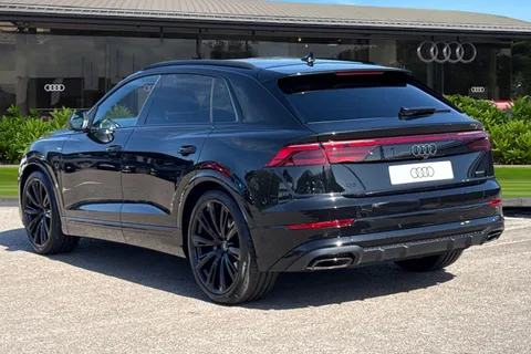  Audi Q8 3.0 TDI V6 Black Edition Tiptronic quattro Euro 6 (s/s) 5dr Thumbnail #3