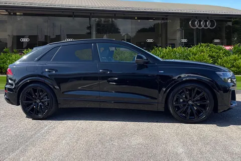  Audi Q8 3.0 TDI V6 Black Edition Tiptronic quattro Euro 6 (s/s) 5dr Thumbnail #4
