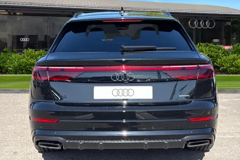  Audi Q8 3.0 TDI V6 Black Edition Tiptronic quattro Euro 6 (s/s) 5dr Thumbnail #5