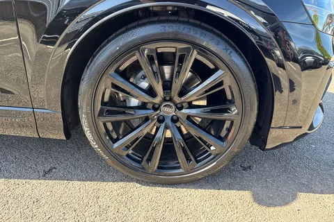  Audi Q8 3.0 TDI V6 Black Edition Tiptronic quattro Euro 6 (s/s) 5dr Thumbnail #10