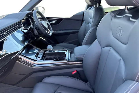 Audi Q8 3.0 TDI V6 Black Edition Tiptronic quattro Euro 6 (s/s) 5dr Thumbnail #16