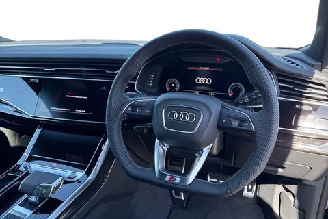  Audi Q8 3.0 TDI V6 Black Edition Tiptronic quattro Euro 6 (s/s) 5dr Thumbnail #18