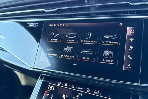  Audi Q8 3.0 TDI V6 Black Edition Tiptronic quattro Euro 6 (s/s) 5dr Thumbnail #36