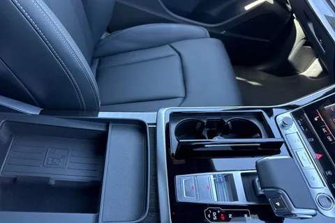  Audi Q8 3.0 TDI V6 Black Edition Tiptronic quattro Euro 6 (s/s) 5dr Thumbnail #54