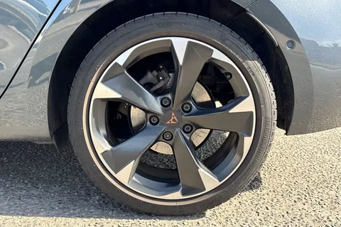 KN23RNX CUPRA Leon 1.5 eTSI EVO V1 DSG Euro 6 (s/s) 5dr Thumbnail #11