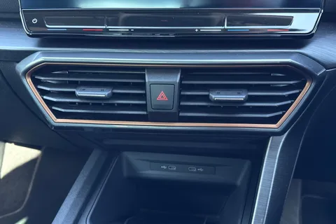 KN23RNX CUPRA Leon 1.5 eTSI EVO V1 DSG Euro 6 (s/s) 5dr Thumbnail #23