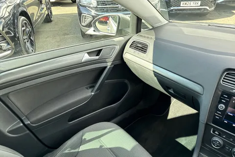 20 of 44 for Volkswagen Golf MK7 Facelift 1.5 TSI (130ps)Match Edition EVO