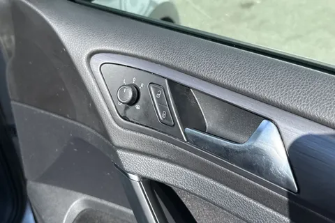 21 of 44 for Volkswagen Golf MK7 Facelift 1.5 TSI (130ps)Match Edition EVO