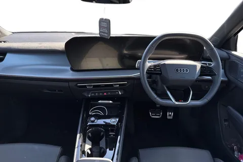 PK75KVP Audi Q3 Launch Edition TFSI 150 PS S tronic Thumbnail #17