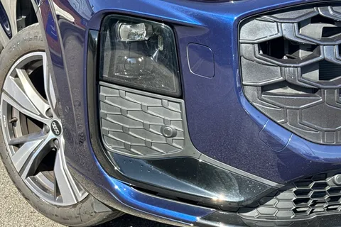 PK75KVP Audi Q3 Launch Edition TFSI 150 PS S tronic Thumbnail #26