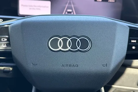 PK75KVP Audi Q3 Launch Edition TFSI 150 PS S tronic Thumbnail #46