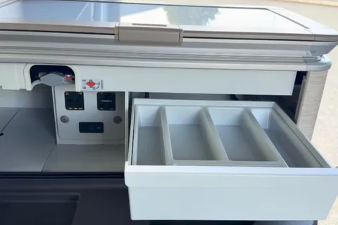 DG75CDV Volkswagen California 2.0 TDI Ocean 5dr DSG Thumbnail #42