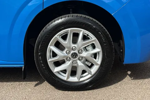 BJ26XNH Volkswagen Transporter 2.0 TDI 150PS Commerce Pro Van Auto Thumbnail #10