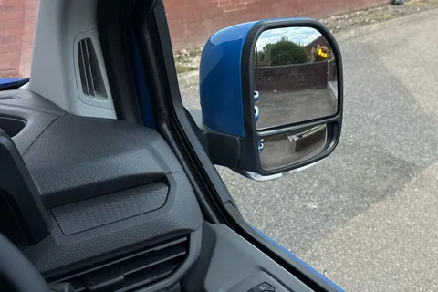 BJ26XNH Volkswagen Transporter 2.0 TDI 150PS Commerce Pro Van Auto Thumbnail #21