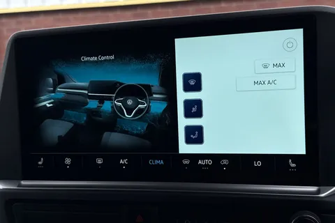 BJ26XNH Volkswagen Transporter 2.0 TDI 150PS Commerce Pro Van Auto Thumbnail #22