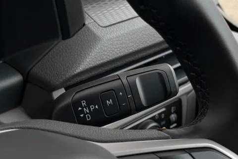 BJ26XNH Volkswagen Transporter 2.0 TDI 150PS Commerce Pro Van Auto Thumbnail #23