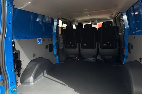 BJ26XNH Volkswagen Transporter 2.0 TDI 150PS Commerce Pro Van Auto Thumbnail #41