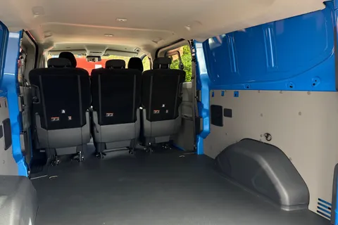 BJ26XNH Volkswagen Transporter 2.0 TDI 150PS Commerce Pro Van Auto Thumbnail #43