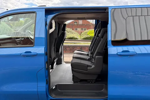 BJ26XNH Volkswagen Transporter 2.0 TDI 150PS Commerce Pro Van Auto Thumbnail #51