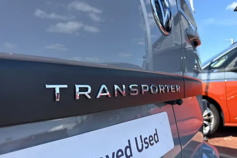 BJ26ENV Volkswagen Transporter 2.0 TDI 150 Commerce Pro Van Auto Thumbnail #27