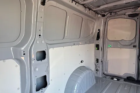 BJ26ENV Volkswagen Transporter 2.0 TDI 150 Commerce Pro Van Auto Thumbnail #43