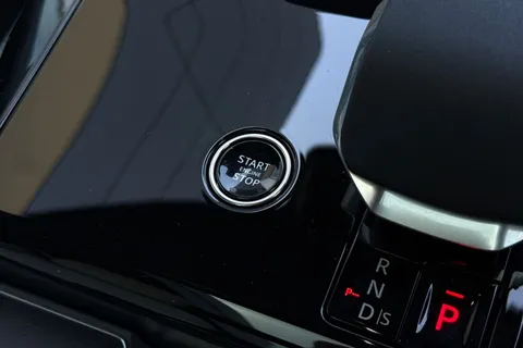  Land Rover Range Rover Sport 3.0 D300 MHEV Autobiography Auto 4WD Euro 6 (s/s) 5dr Thumbnail #30